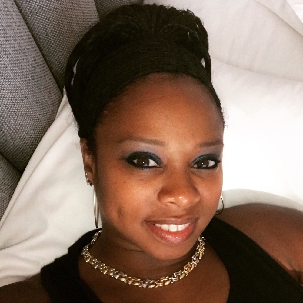 Meet your Posher, Elaine